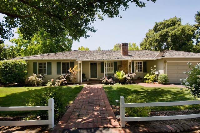 Traditional ranch house